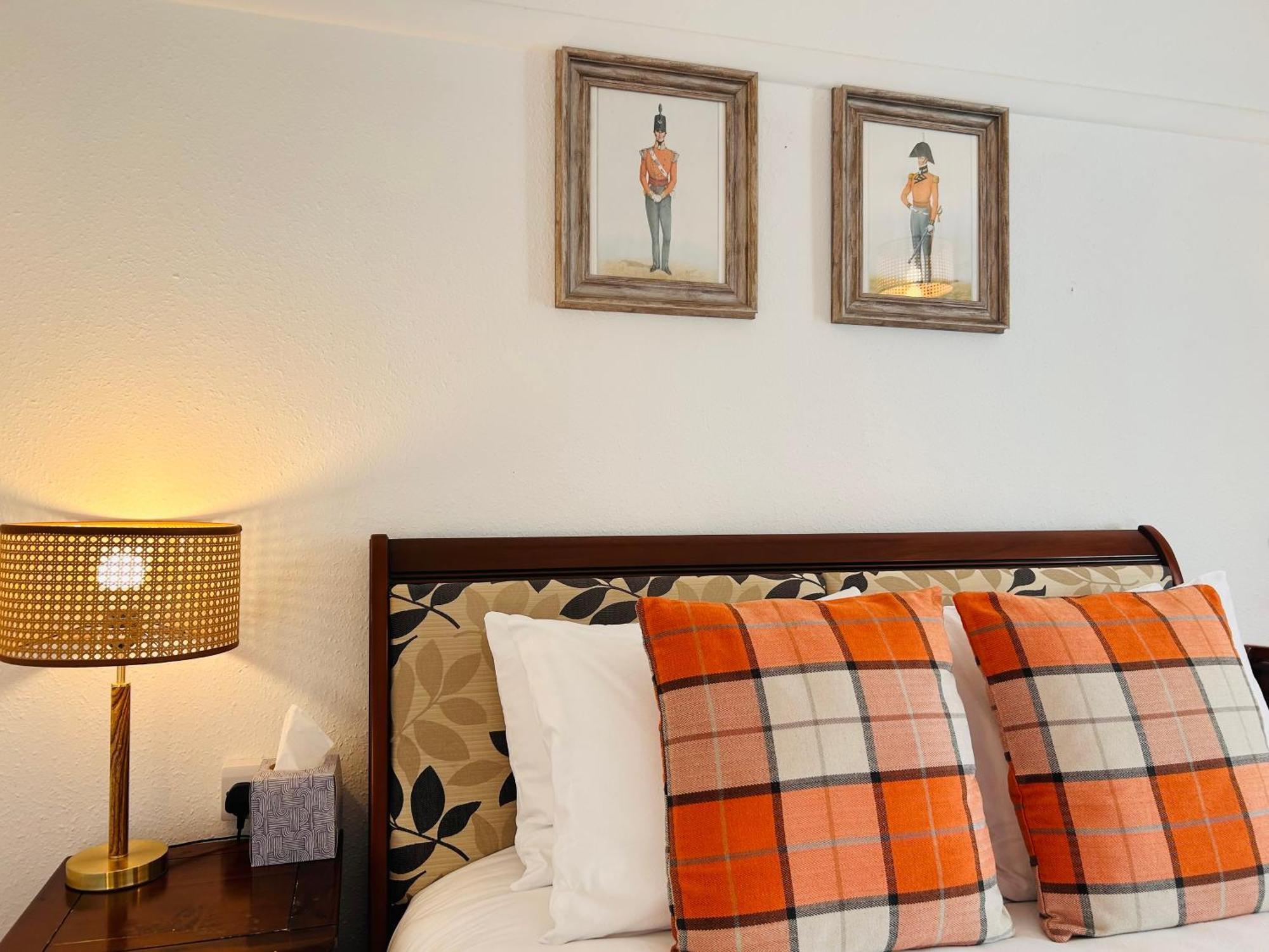 Clarence Quarters Self-Catering Guest House Portsmouth Exteriör bild