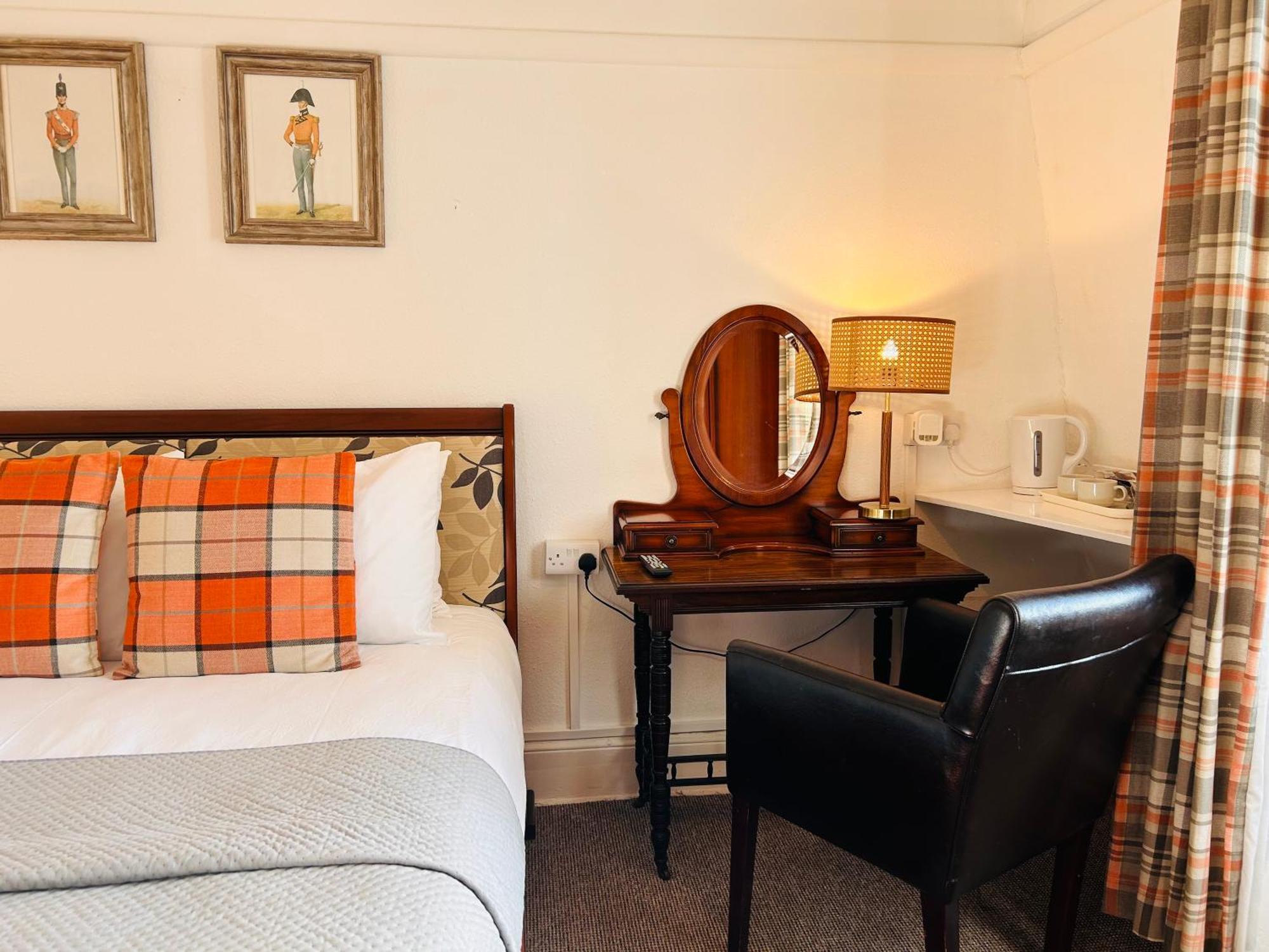 Clarence Quarters Self-Catering Guest House Portsmouth Exteriör bild