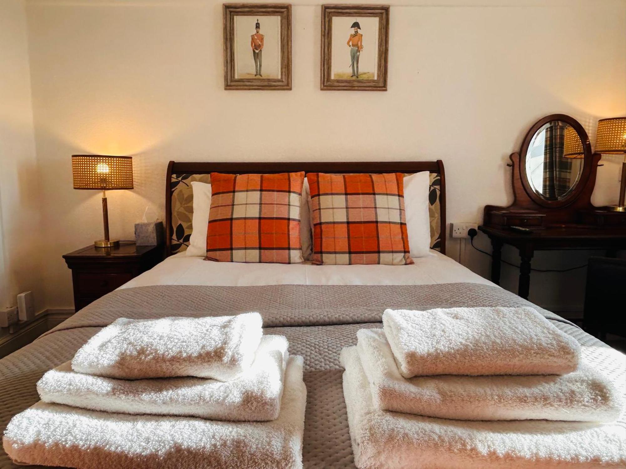 Clarence Quarters Self-Catering Guest House Portsmouth Exteriör bild