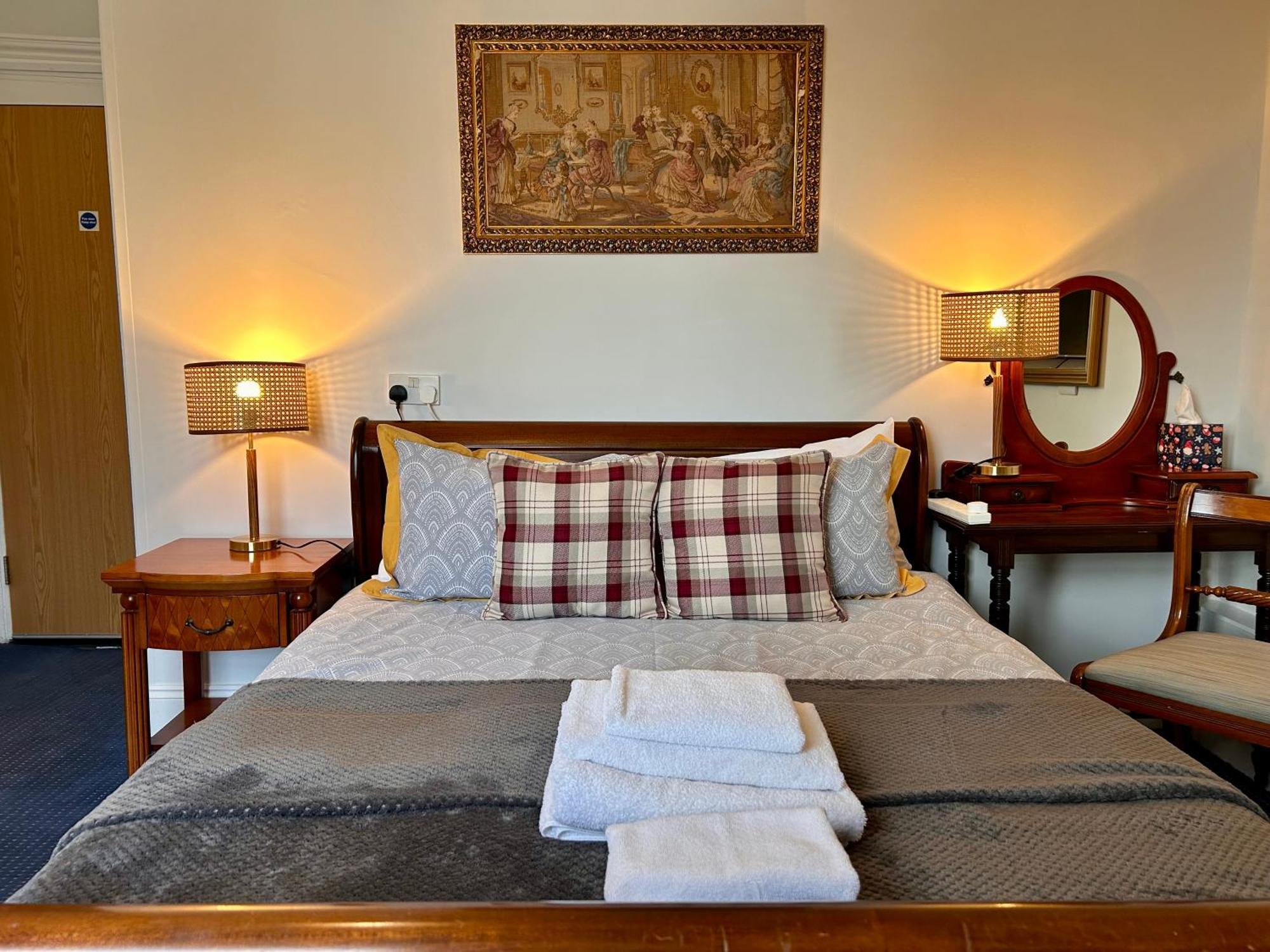 Clarence Quarters Self-Catering Guest House Portsmouth Exteriör bild