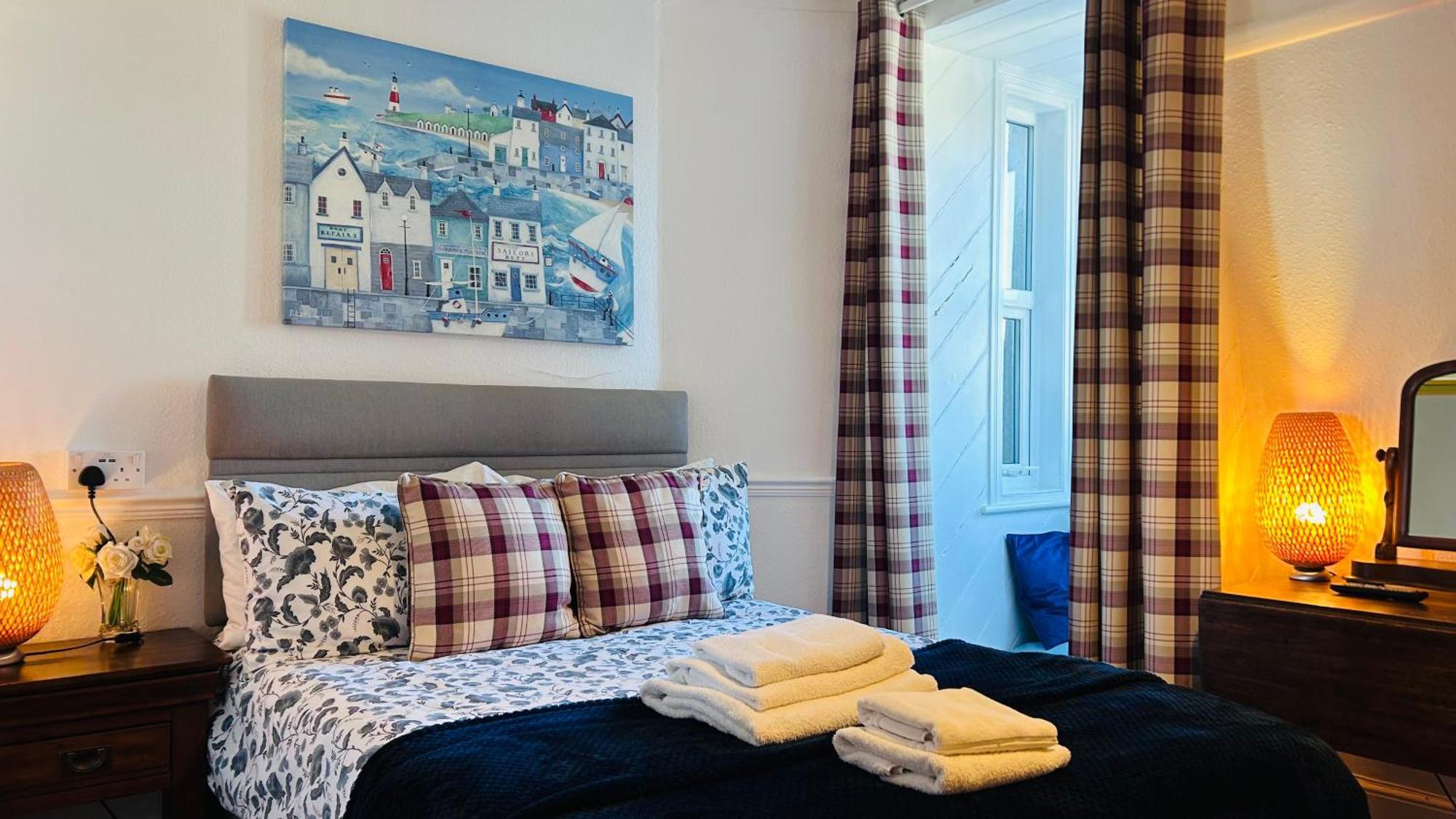 Clarence Quarters Self-Catering Guest House Portsmouth Exteriör bild