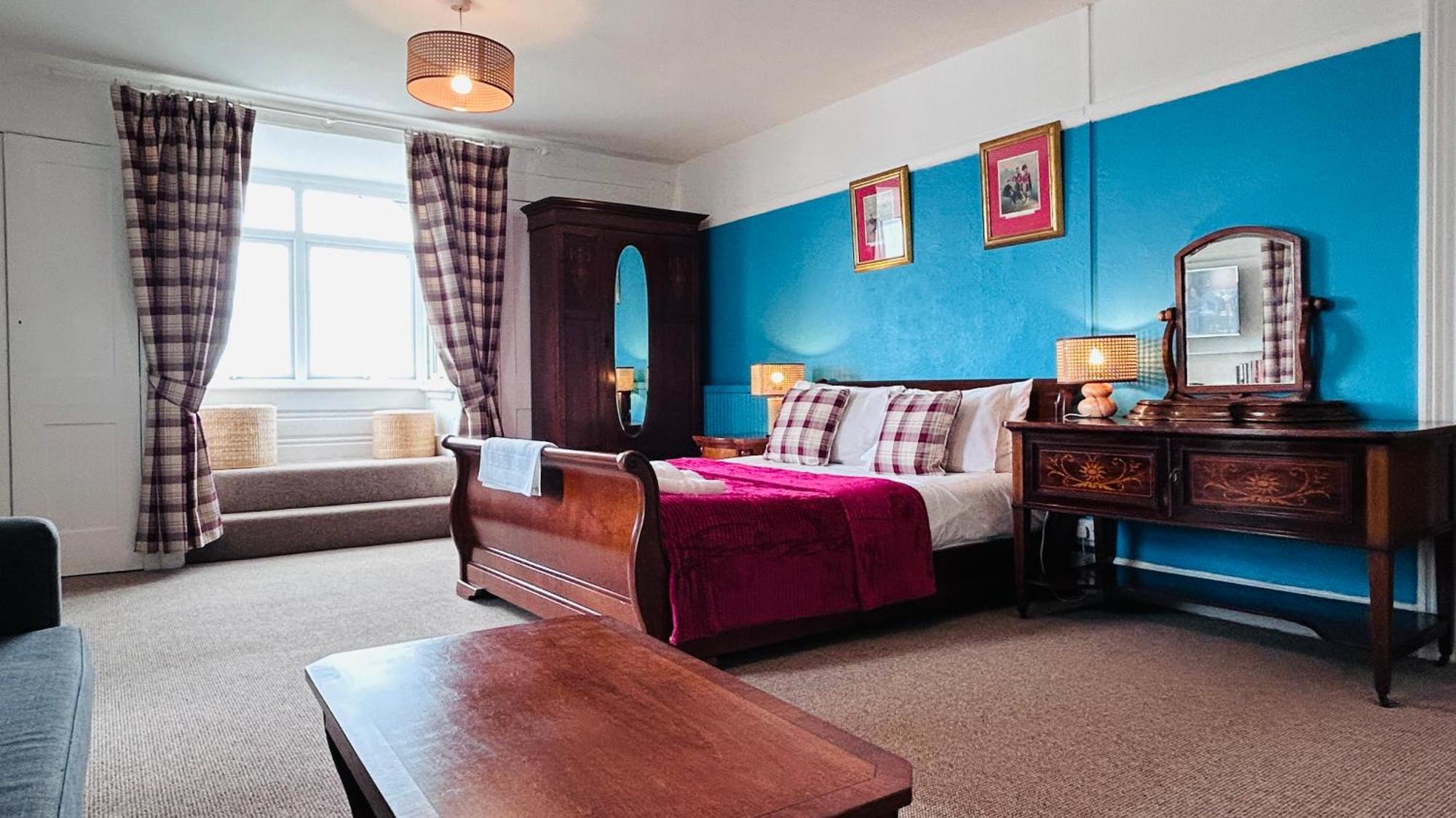 Clarence Quarters Self-Catering Guest House Portsmouth Exteriör bild