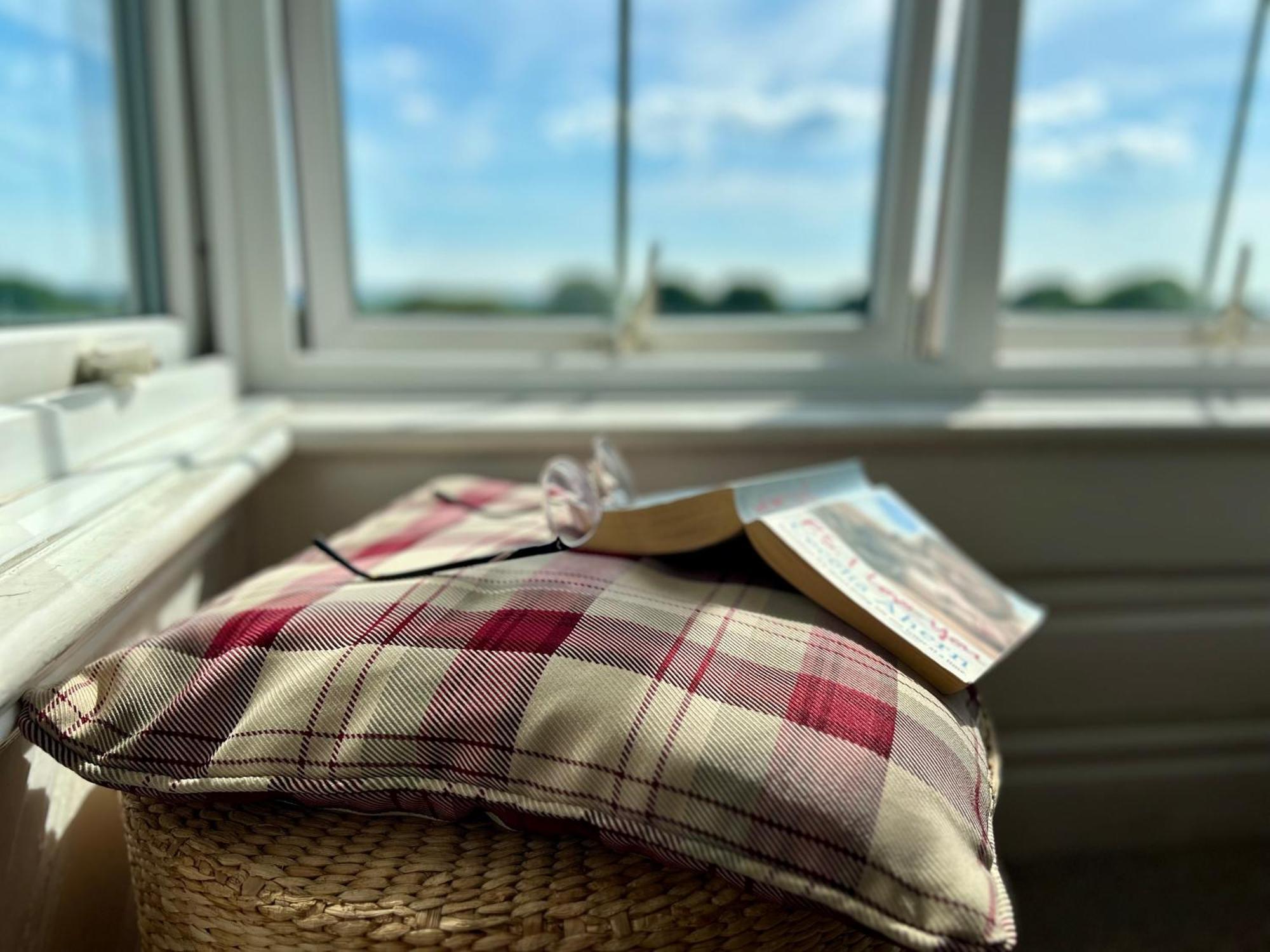 Clarence Quarters Self-Catering Guest House Portsmouth Exteriör bild